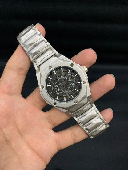 HB1 Black Dials Stainless Steel Watch For Men In Pakistan