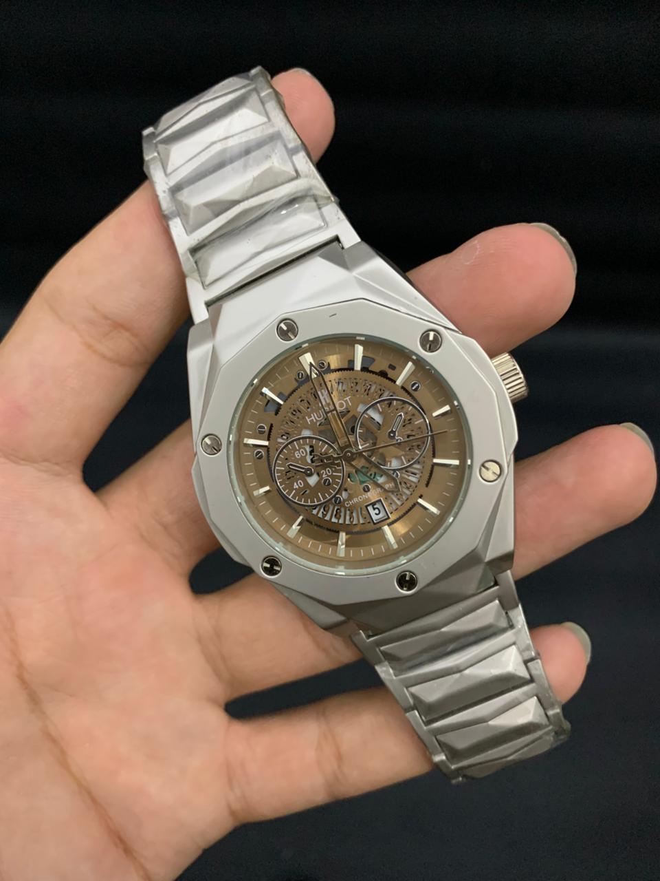 HB4 Brown Dails Stainless Steel Watch For Men In Pakistan
